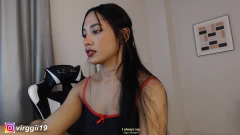 missvirggii online show from 10.17.25