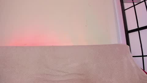 Pau OFmissweetpeach online show from 04.05.26