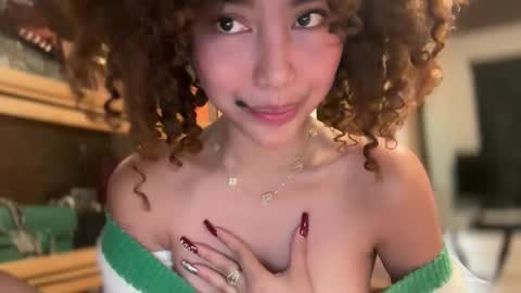 Snapshot of missxolga chatting on 06.08.26 Divine Olga online show from 06.08.26
