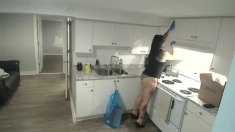 Snapshot of missy_dee chatting on 01.13.26 Missy Dee online show from 01.13.26