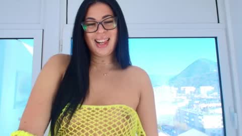 missyscarlet online show from 04.15.26