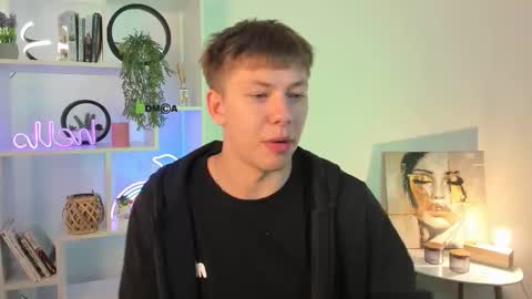 Snapshot of mister_vice chatting on 09.11.25 mister_vice online show from 09.11.25