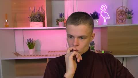 Snapshot of mister_vice chatting on 12.22.25 mister_vice online show from 12.22.25