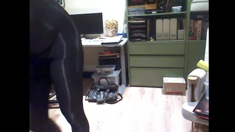 Snapshot of misterbobbyxx chatting on 04.18.26 misterbobbyxx online show from 04.18.26