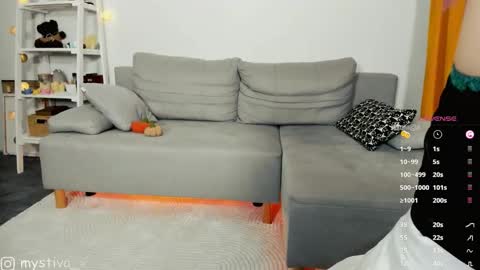 Hi everyone Im Tina online show from 10.14.25