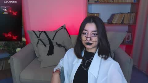 Snapshot of mistress__marcelline chatting on 09.10.25 Marcelline online show from 09.10.25