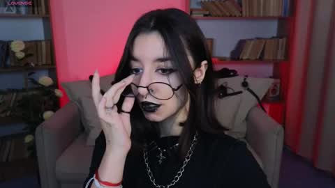 Snapshot of mistress__marcelline chatting on 09.12.25 Marcelline online show from 09.12.25