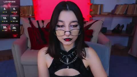 Snapshot of mistress__marcelline chatting on 09.30.25 Marcelline online show from 09.30.25