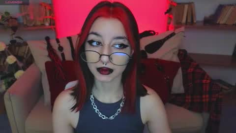 Snapshot of mistress__marcelline chatting on 10.22.25 Marcelline online show from 10.22.25
