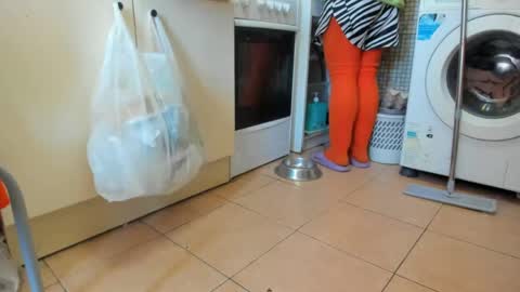 Snapshot of mistress_adel chatting on 04.19.26 mistress_adel online show from 04.19.26