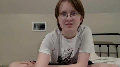Snapshot of mistress_callie chatting on 04.21.26 Lassie Cassie online show from 04.21.26