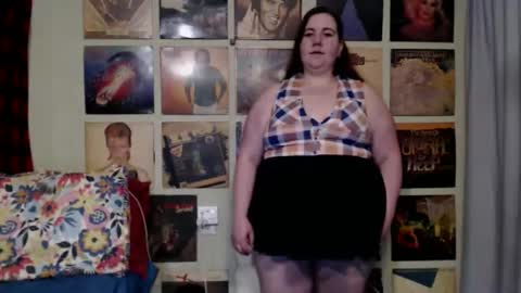 Snapshot of mistress_hailey chatting on 04.16.26 mistress_hailey online show from 04.16.26