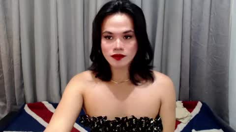 Snapshot of mistress_maxine chatting on 07.31.26 Rosette max online show from 07.31.26