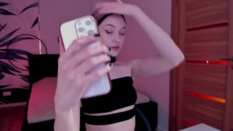Snapshot of mistress_mialibra chatting on 01.25.25 Mistress Mia online show from 01.25.25