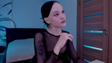 Snapshot of mistress_mialibra chatting on 09.14.25 Mistress Mia online show from 09.14.25