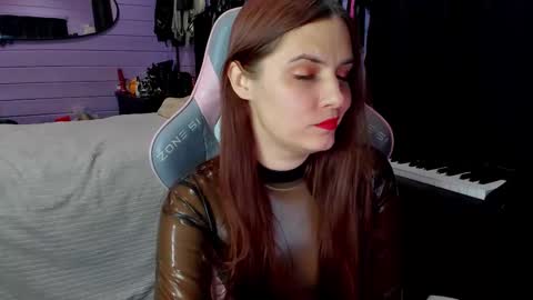 Dirty Priest and Ivi online show from 11.28.25