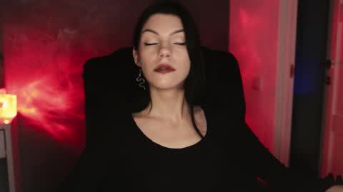 Snapshot of mistress_rochelle chatting on 11.26.25 Miss Rochelle online show from 11.26.25