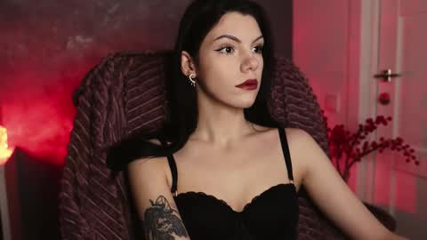 Snapshot of mistress_rochelle chatting on 01.06.26 Miss Rochelle online show from 01.06.26