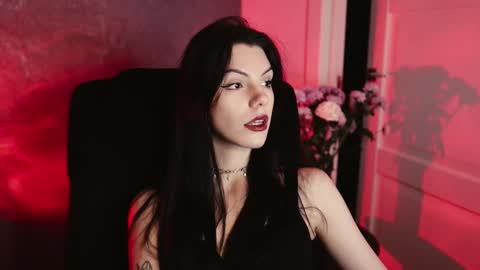 Snapshot of mistress_rochelle chatting on 01.13.26 Miss Rochelle online show from 01.13.26