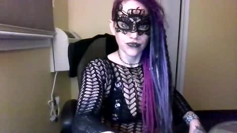 Snapshot of mistress_solena chatting on 05.04.26 mistress_solena online show from 05.04.26