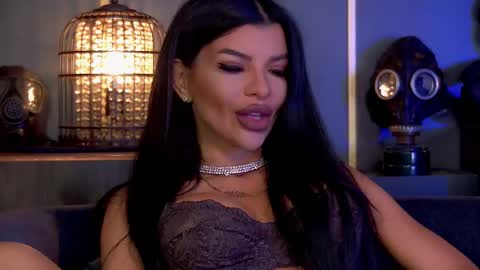 Elenia online show from 09.27.25