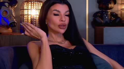 Snapshot of mistresselenia chatting on 04.22.26 Elenia online show from 04.22.26