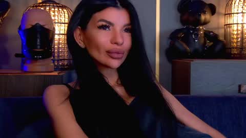 Snapshot of mistresselenia chatting on 05.02.26 Elenia online show from 05.02.26