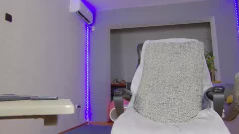 MitressEllie--Your Bratty Miss online show from 11.13.25