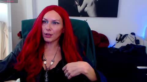 MistressEvelyn  online show from 12.13.24