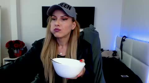 MistressEvelyn  online show from 02.03.25