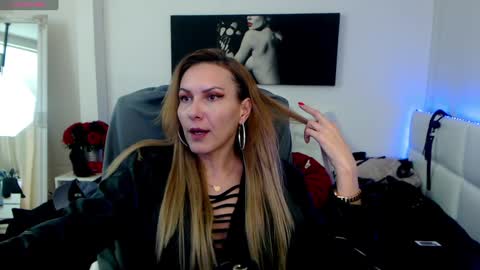 MistressEvelyn  online show from 02.03.25