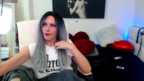 MistressEvelyn  online show from 02.20.25