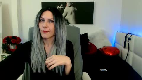 MistressEvelyn  online show from 02.26.25