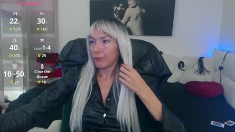 MistressEvelyn  online show from 10.07.25