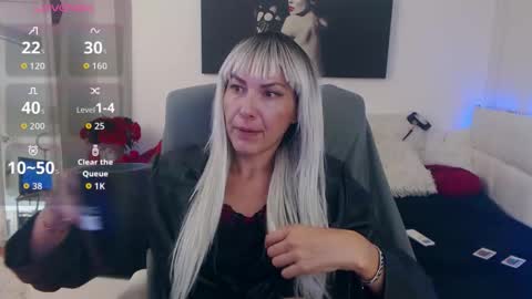 MistressEvelyn  online show from 10.13.25