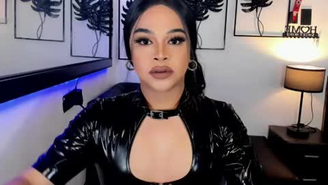 Snapshot of mistressivorykat chatting on 05.19.26 Call me MISS JAS online show from 05.19.26