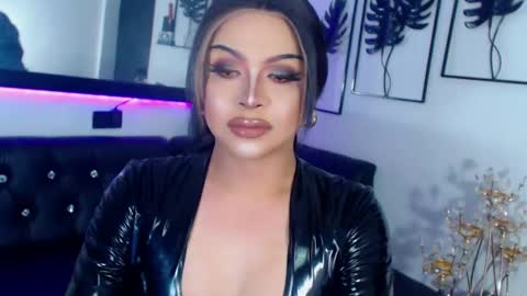 Snapshot of mistressivorykat chatting on 05.22.26 Call me MISS JAS online show from 05.22.26