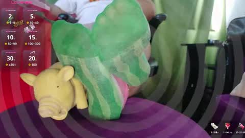 Snapshot of mistressjm_ chatting on 06.18.26 Jhadee online show from 06.18.26