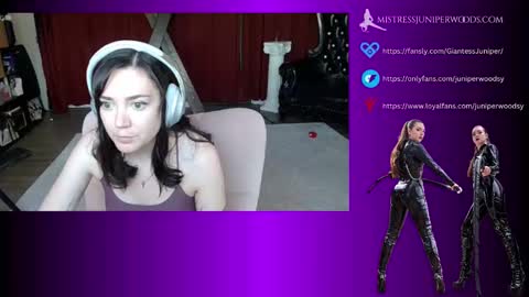 Snapshot of mistressjuniper chatting on 03.05.26 Mistress June online show from 03.05.26