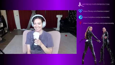 Snapshot of mistressjuniper chatting on 03.06.26 Mistress June online show from 03.06.26
