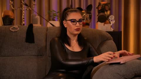 Mistress Kelly online show from 10.02.25