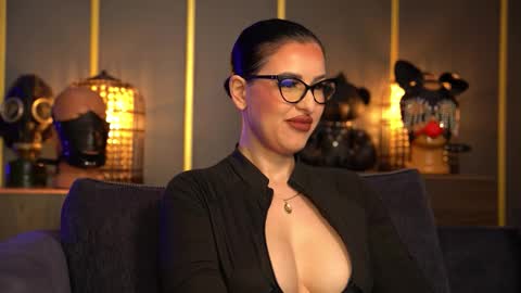 Mistress Kelly online show from 03.12.26