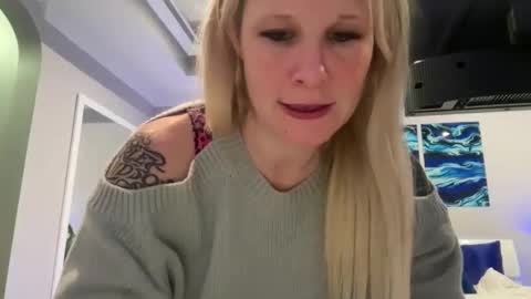 Snapshot of mistresskorabell chatting on 02.03.25 Mistress Kora Bell online show from 02.03.25