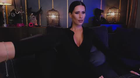 Snapshot of mistresslexa chatting on 01.23.25 MIstress Lexa online show from 01.23.25