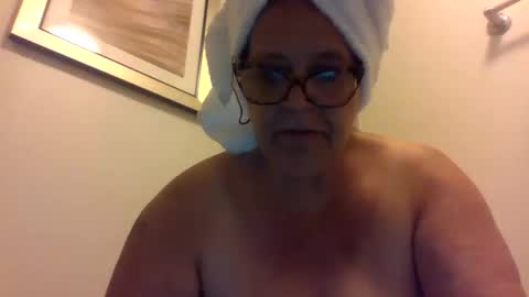 Snapshot of mistressmich623603 chatting on 10.12.25 thick playful mistress new mature hornygranny online show from 10.12.25