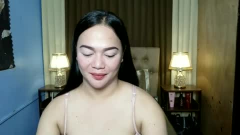 Snapshot of mistressofthewest7 chatting on 06.18.26 mistressofthewest7 online show from 06.18.26
