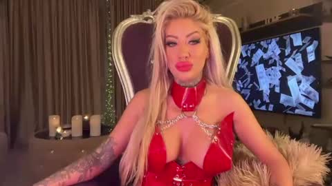 Snapshot of mistresssaida chatting on 01.31.26 Mistress Saida online show from 01.31.26