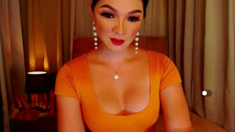 Snapshot of mistressseductionleah chatting on 12.20.24 Leah online show from 12.20.24