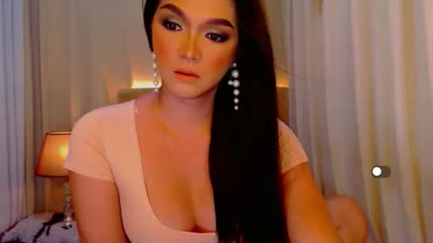 Snapshot of mistressseductionleah chatting on 04.05.26 Leah online show from 04.05.26