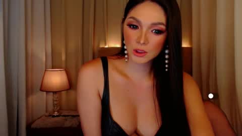 Snapshot of mistressseductionleah chatting on 08.08.26 Leah online show from 08.08.26